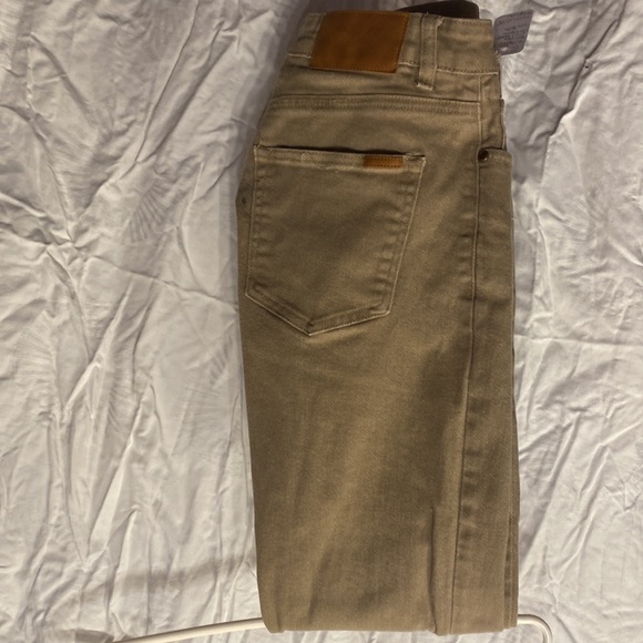 Ladies beige Urban Heritage jeans see pics green marks size 30 - Picture 4 of 8